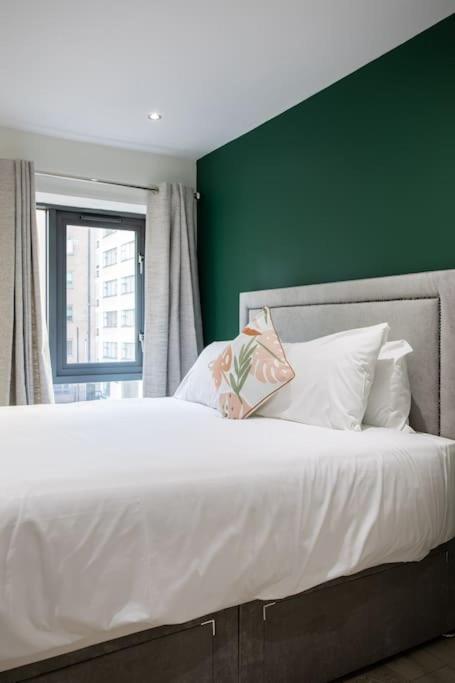 Luxury, Sleeps 6, City Centre Belfast Exterior photo