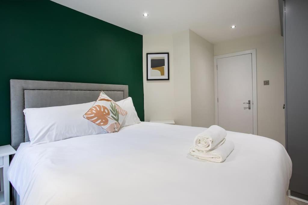 Luxury, Sleeps 6, City Centre Belfast Exterior photo