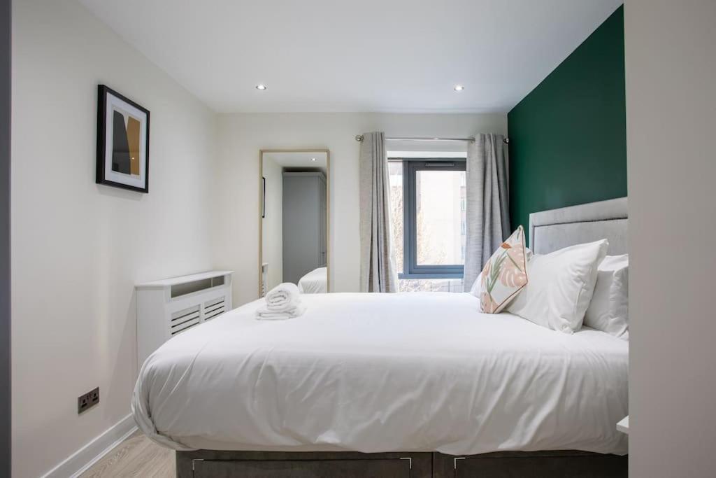 Luxury, Sleeps 6, City Centre Belfast Exterior photo